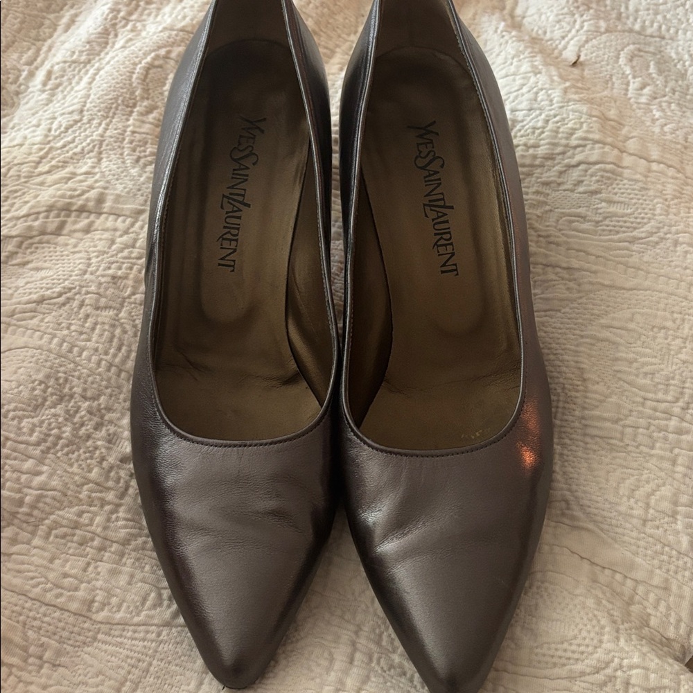 Yves Saint Laurent Gray Pewter Leather Heels Sz 10